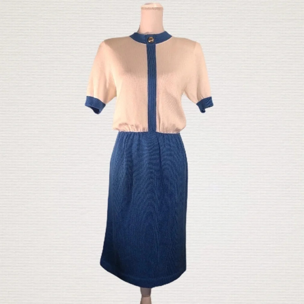 Vintage SCHRADER KNIT Sz ? Blue & Cream Dress